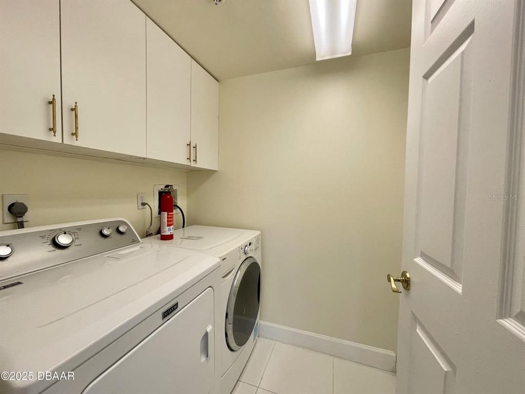 Interior, Washer