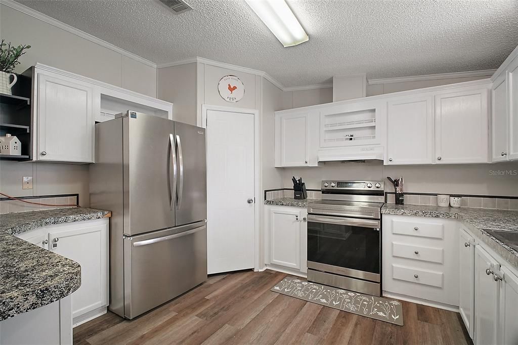 Interior, Kitchen, Stainless Steel Appliances, Wood Texture Flooring