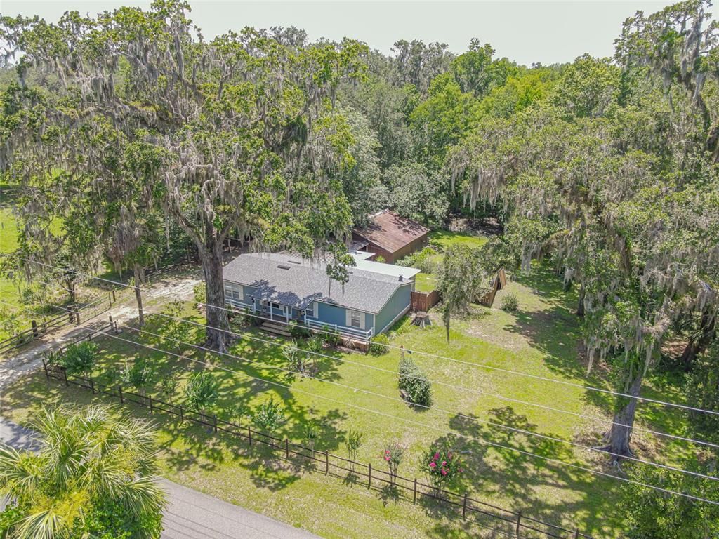 Exterior, Drone