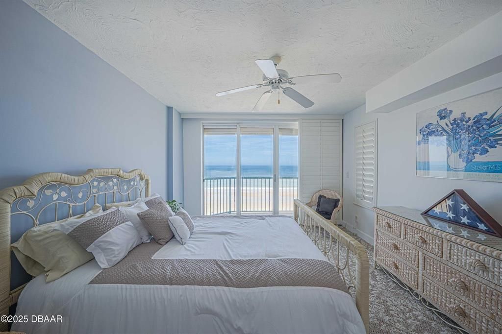 Bedroom, Interior, Water