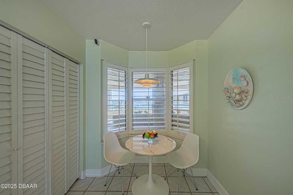 Dining room, Interior, Pendant Lights