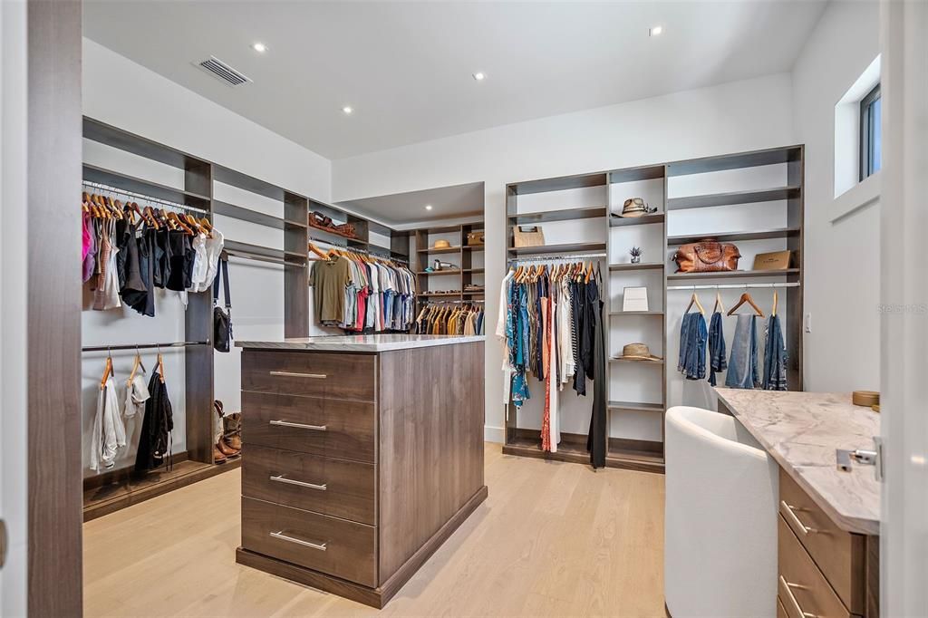 Interior, Recessed Lighting, Walk-in Closets, Wood Texture Flooring