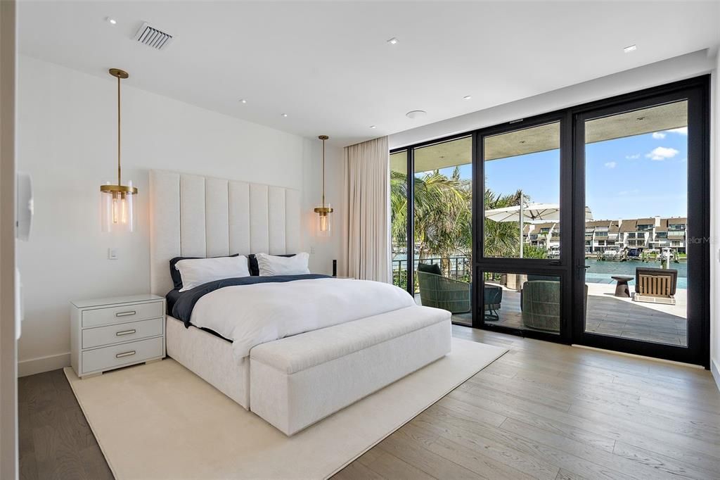 Bedroom, Interior, Pendant Lights, Recessed Lighting, Water, Wood Texture Flooring