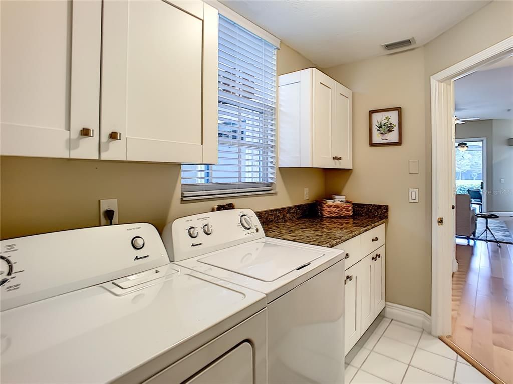 Interior, Washer, Wood Texture Flooring