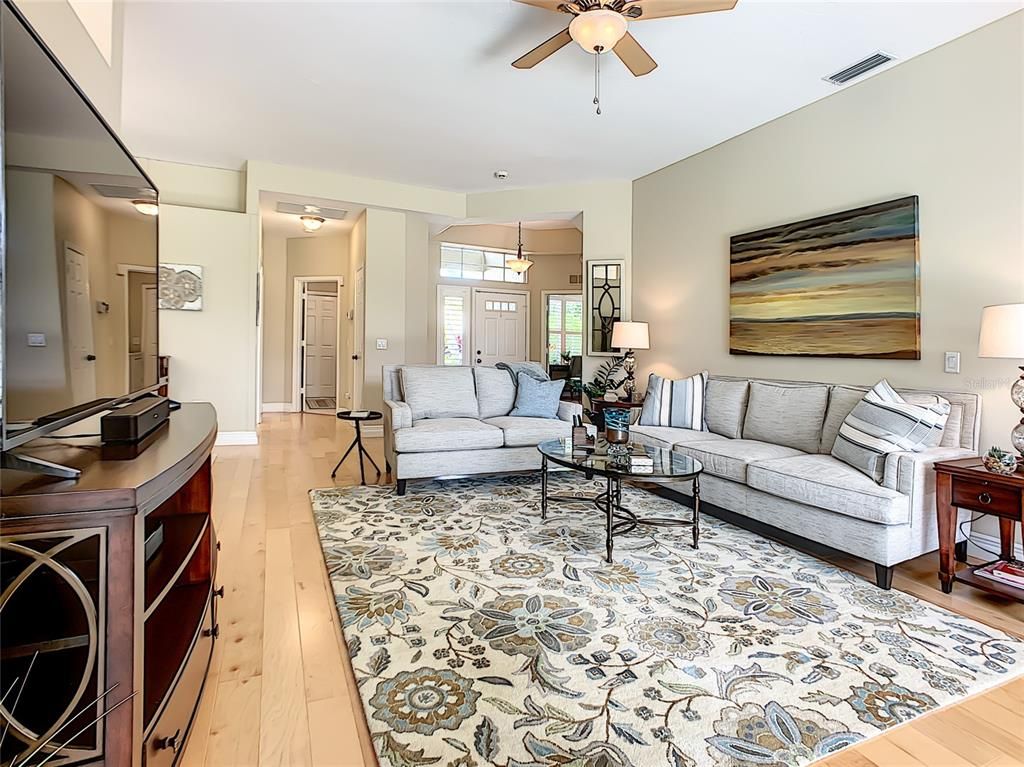 Interior, Living room, Pendant Lights, Wood Texture Flooring