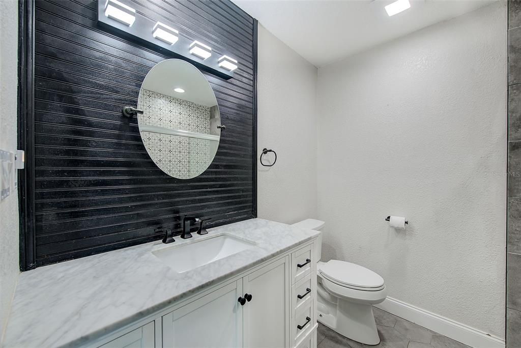 Bathroom, Interior, Recessed Lighting