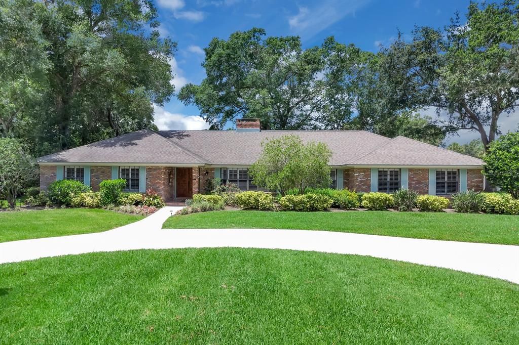 Backyard, Exterior, Facade, Brick Facade, Ranch