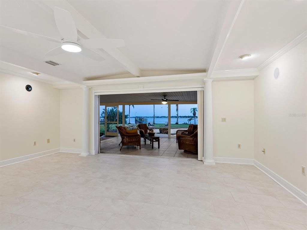 Interior, Recessed Lighting, Water