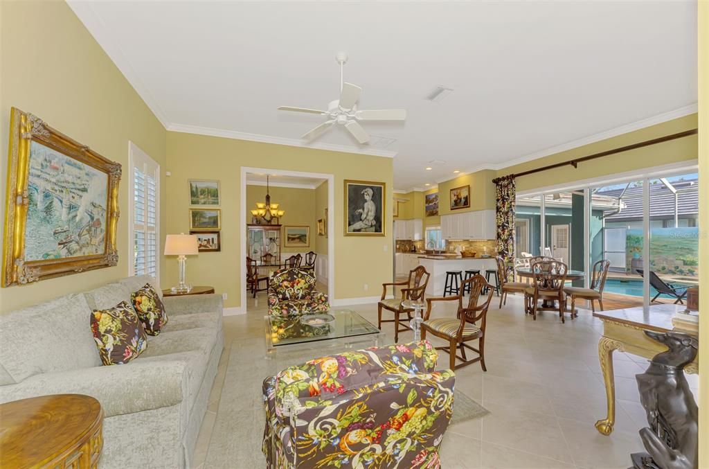 Chandelier, Dining room, Interior, Living room, Recessed Lighting