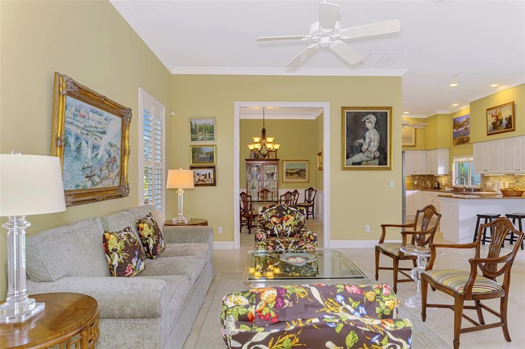 Chandelier, Dining room, Interior, Kitchen, Living room, Recessed Lighting