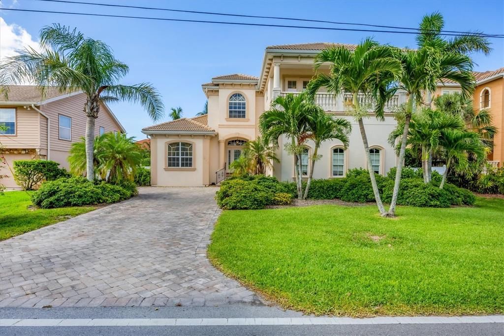 Backyard, Exterior, Facade, Mediterranean