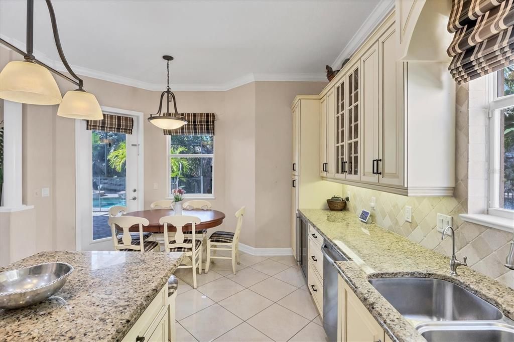 Dining room, Interior, Pendant Lights