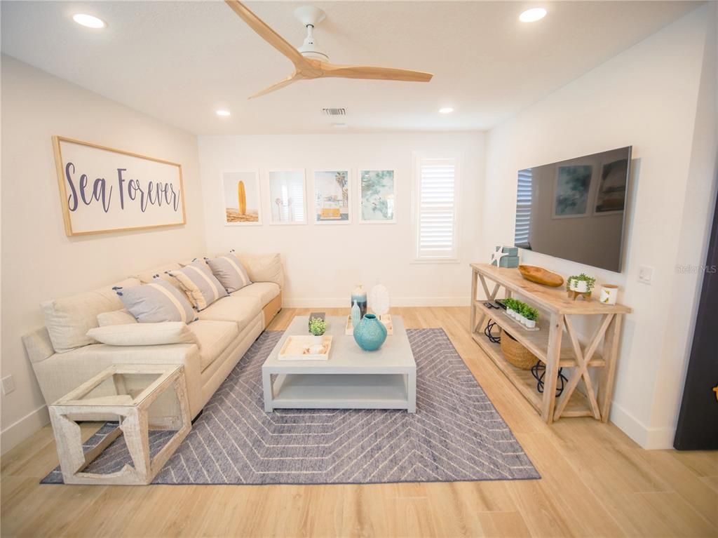 Interior, Living room, Recessed Lighting, Wood Texture Flooring