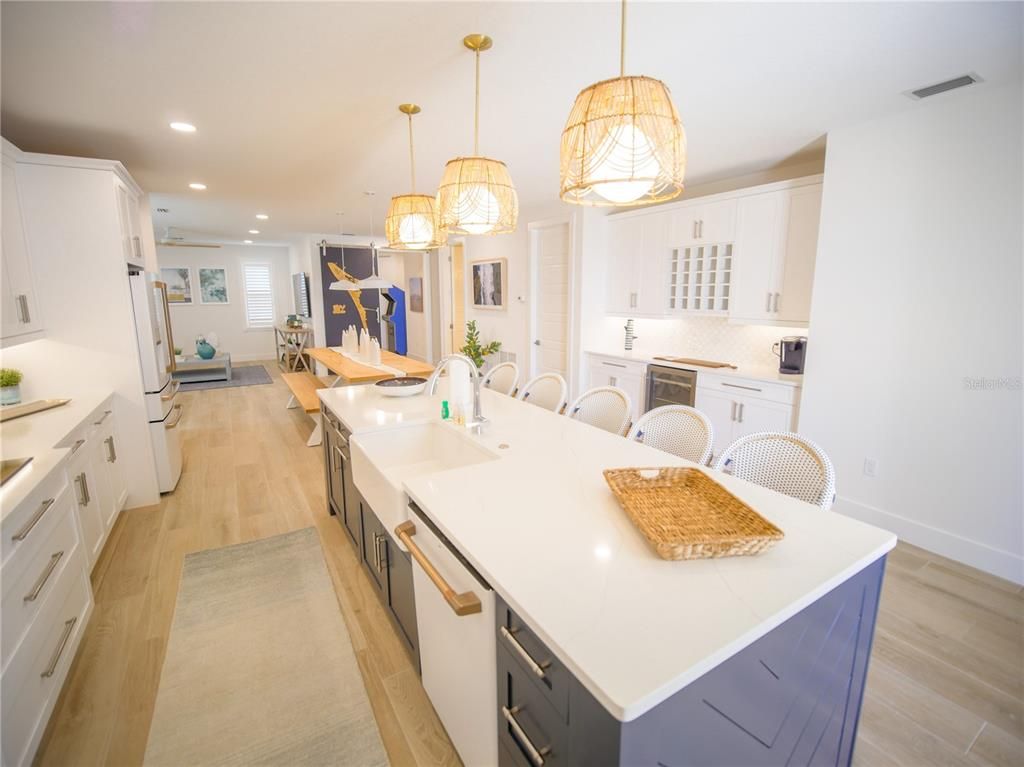 Dining room, Interior, Kitchen, Pendant Lights, Recessed Lighting, Wood Texture Flooring