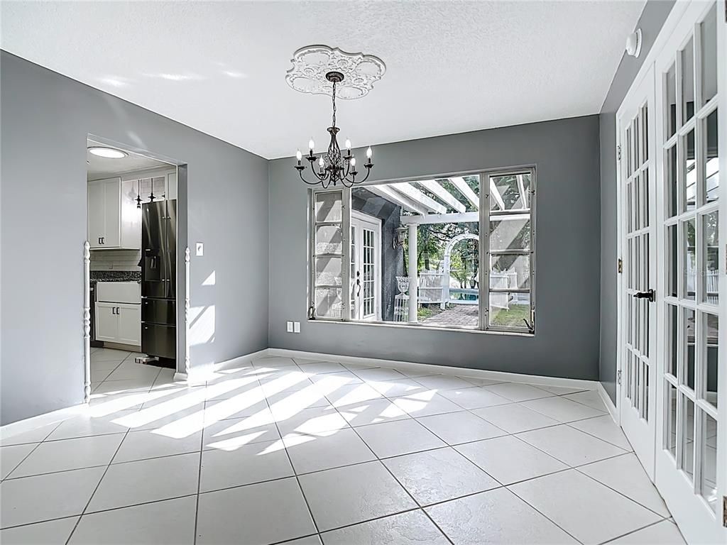 Chandelier, Empty room, Interior, Kitchen