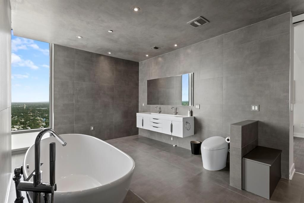 Bathroom, Dual Sink Vanities, Free Standing Baths, Interior, Recessed Lighting