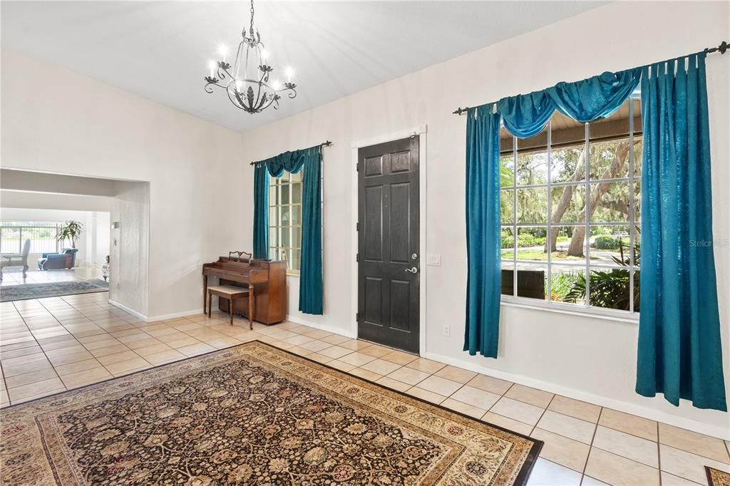Chandelier, Interior, Piano