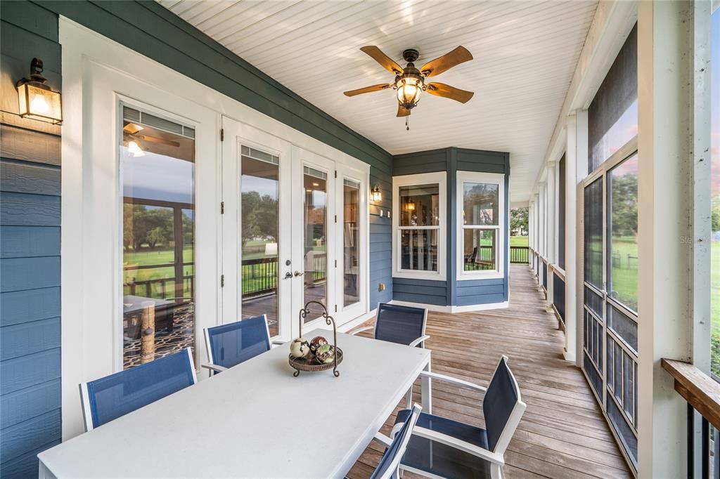 Dining room, Interior, Sun Room, Wood Texture Flooring