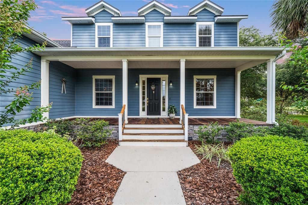 Exterior, Facade, American Foursquare