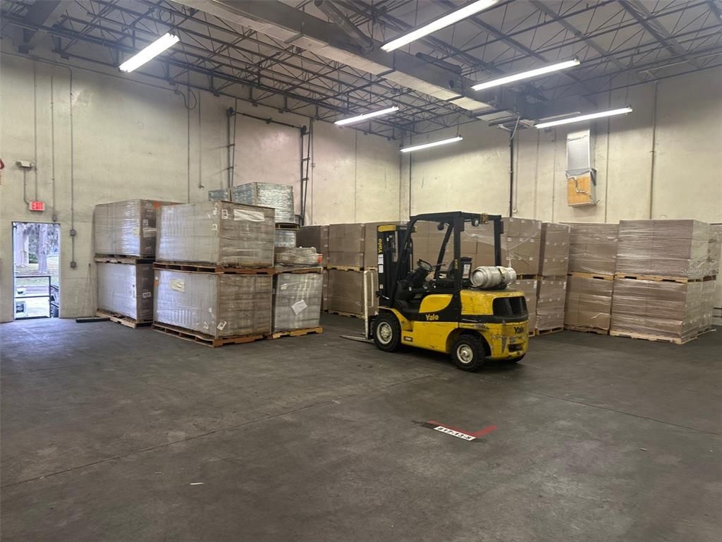 Garage, Interior, Recessed Lighting