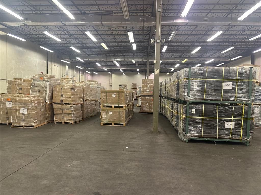 Garage, Interior, Recessed Lighting