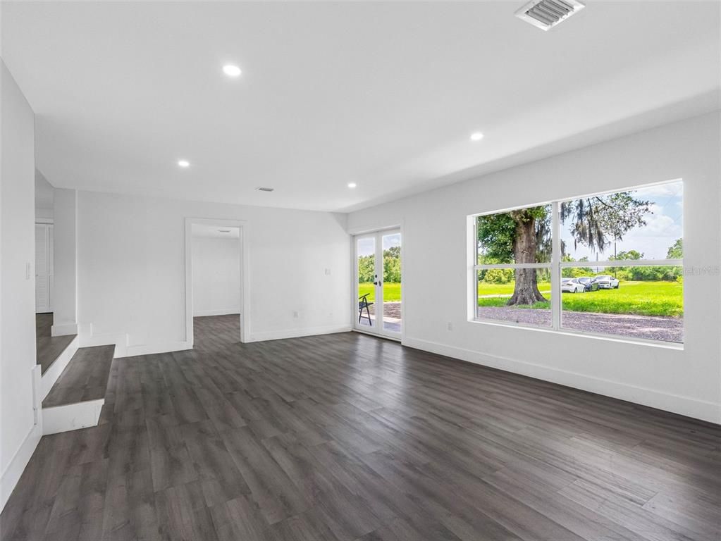 Empty room, Interior, Recessed Lighting, Wood Texture Flooring