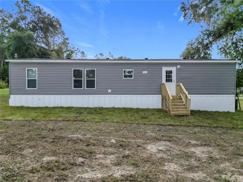 Backyard, Exterior