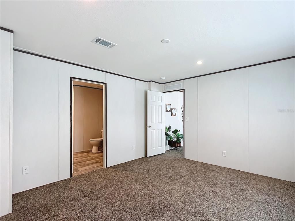 Bathroom, Empty room, Interior, Recessed Lighting