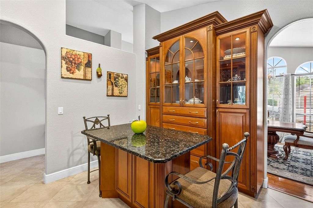 Dining room, Interior