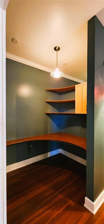 Interior, Pendant Lights, Recessed Lighting, Wood Texture Flooring