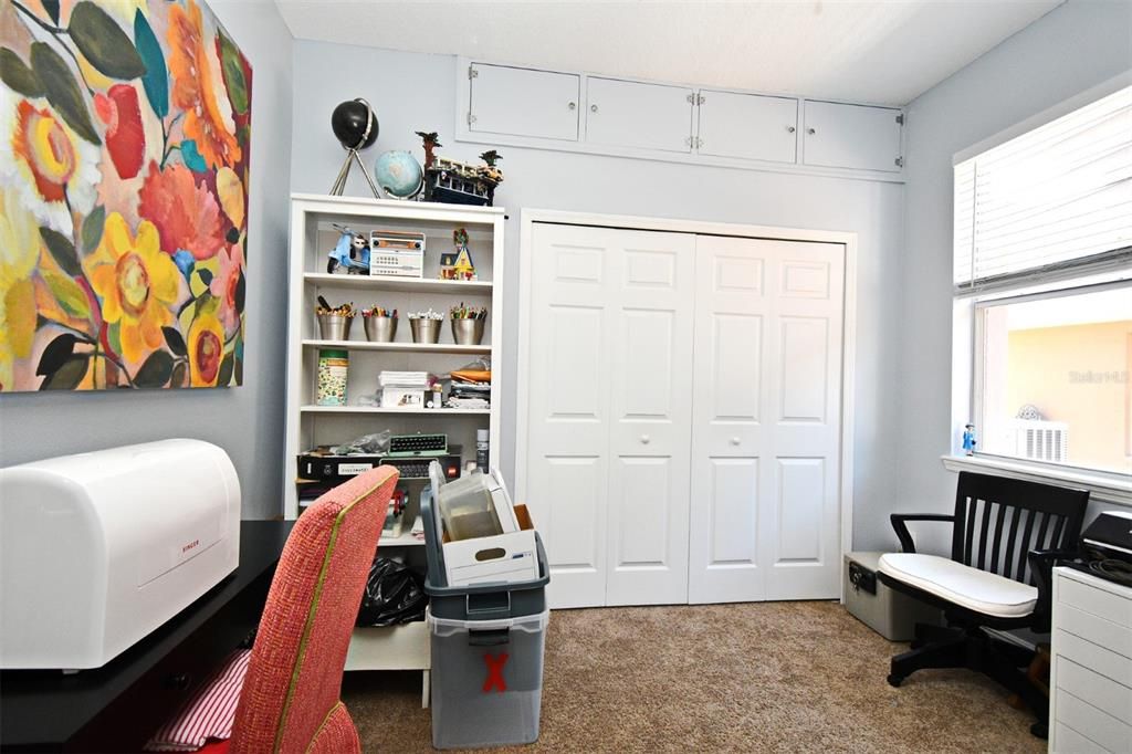 Home Office, Interior