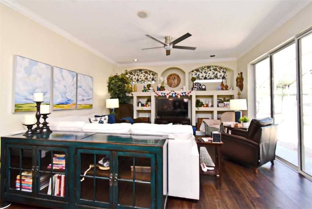 Interior, Living room, Recessed Lighting, Wood Texture Flooring