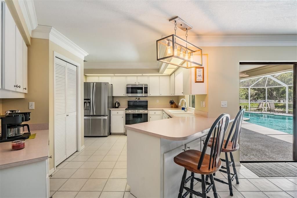 Interior, Kitchen, Pendant Lights, Stainless Steel Appliances