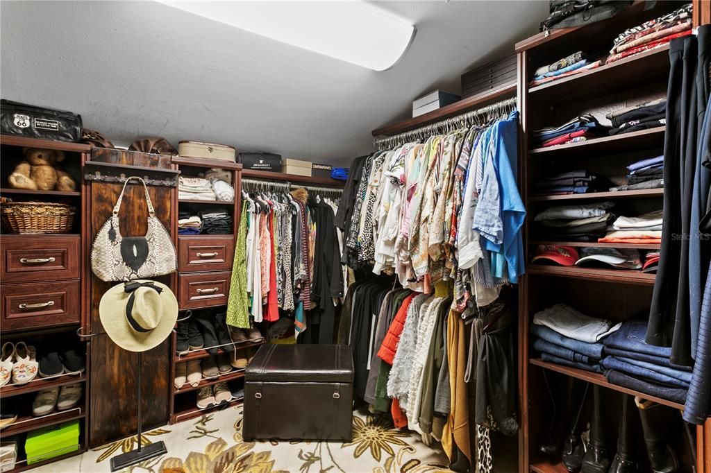 Interior, Walk-in Closets