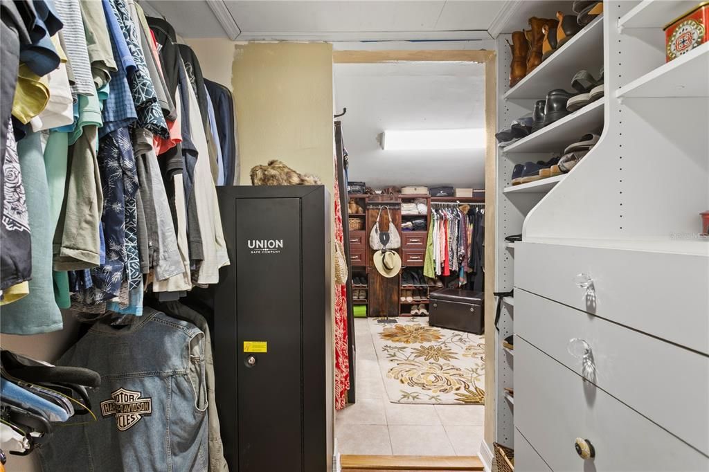 Interior, Walk-in Closets
