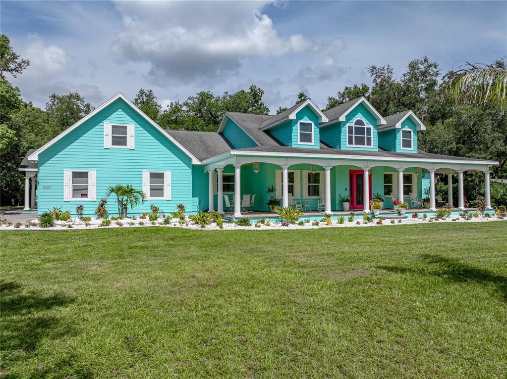 Backyard, Exterior, Facade, Farmhouse
