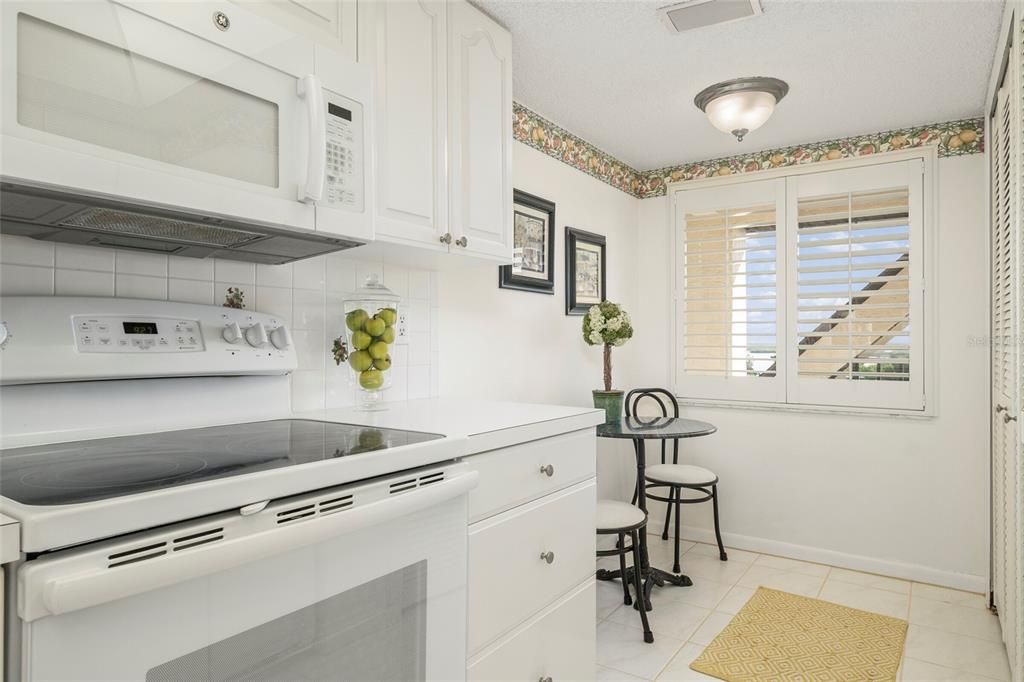 Interior, Kitchen, Washer