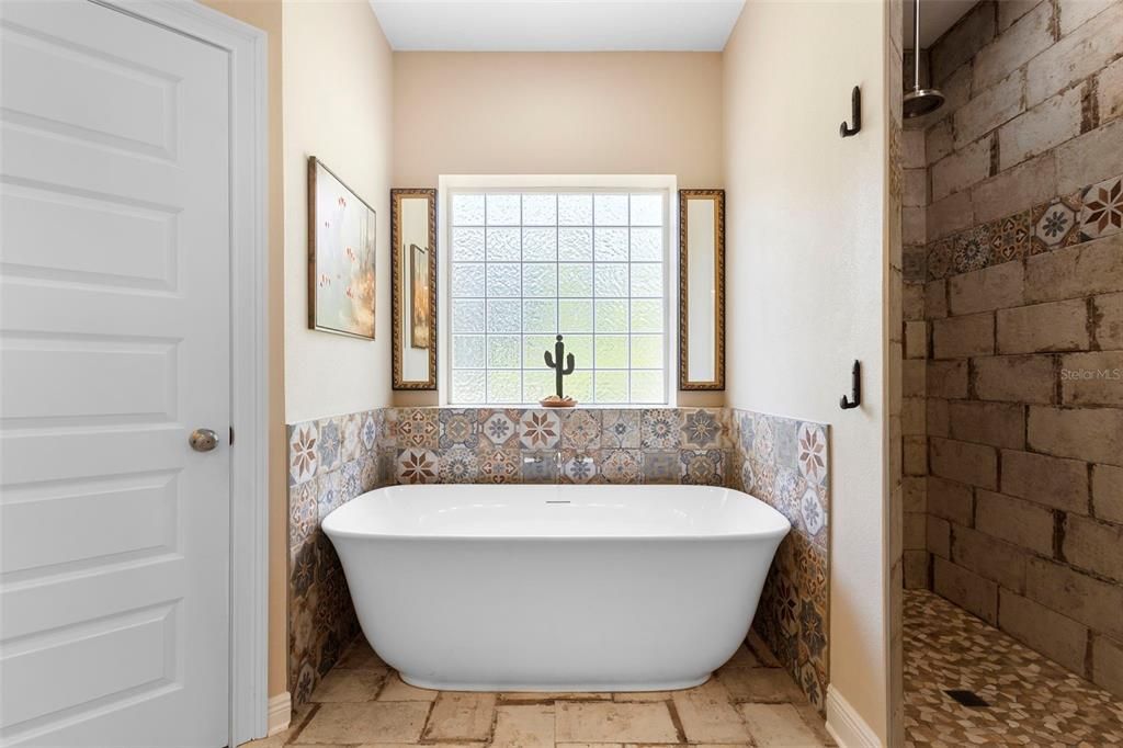 Bathroom, Free Standing Baths, Interior
