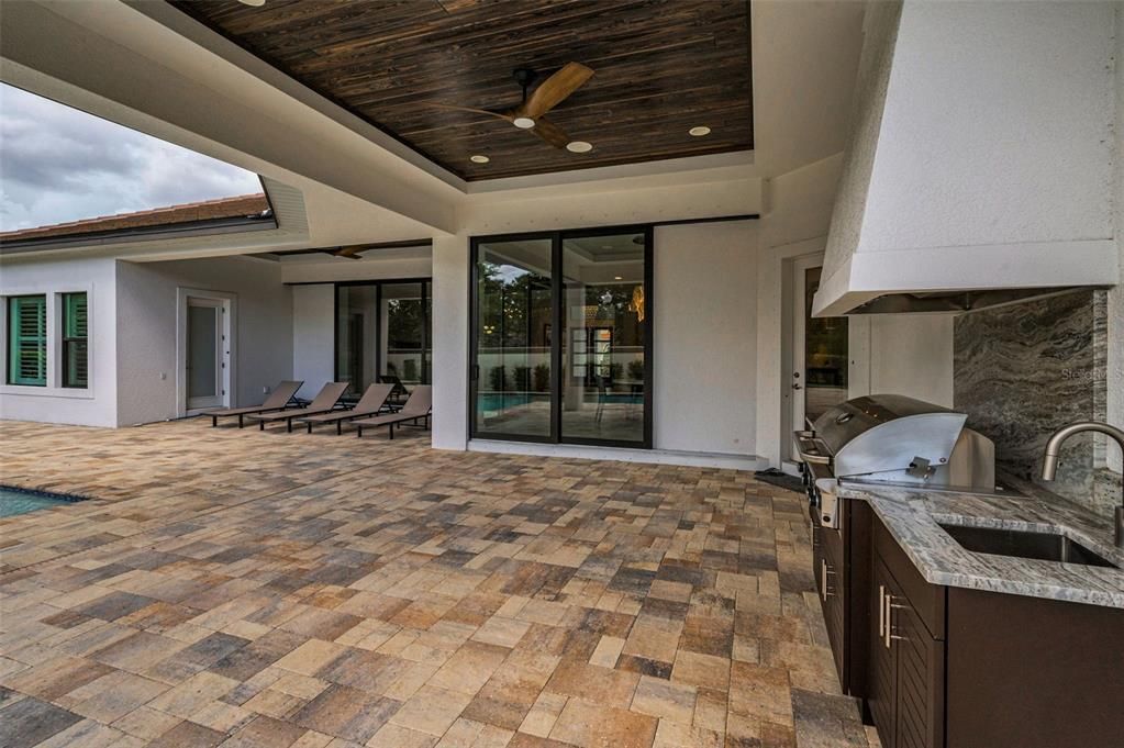 Exterior, Outdoor Kitchen