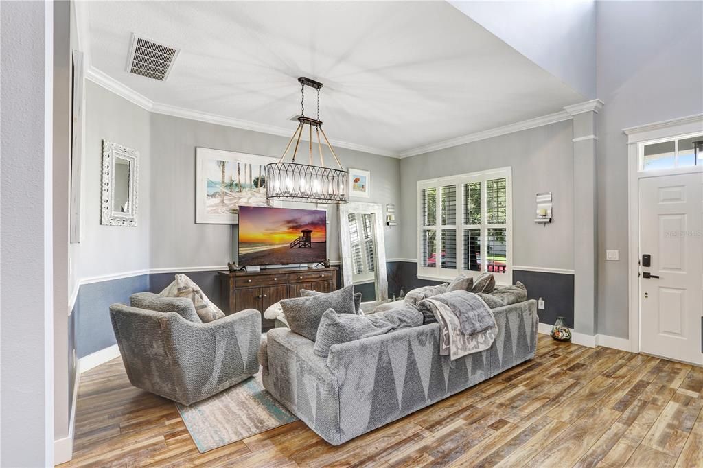 Interior, Living room, Pendant Lights, Wood Texture Flooring