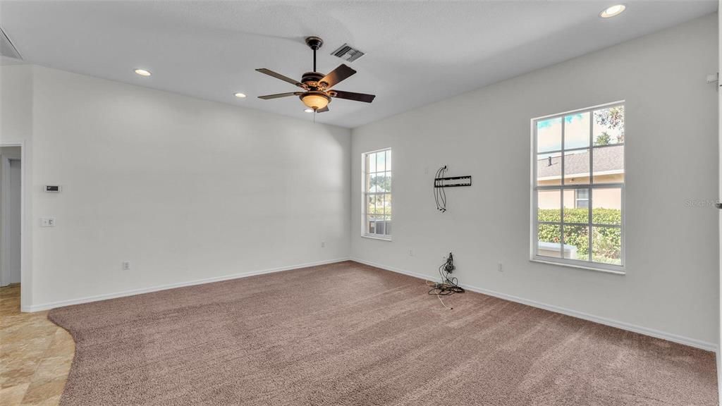 Empty room, Interior, Recessed Lighting