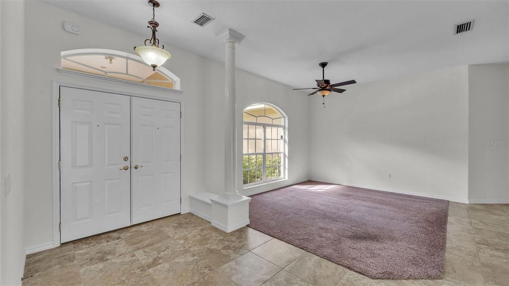 Empty room, Interior, Pendant Lights