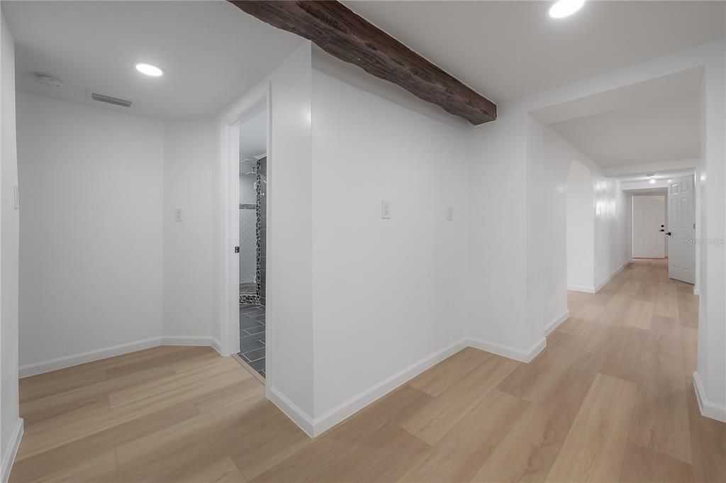 Empty room, Interior, Recessed Lighting, Wooden Beams, Wood Texture Flooring