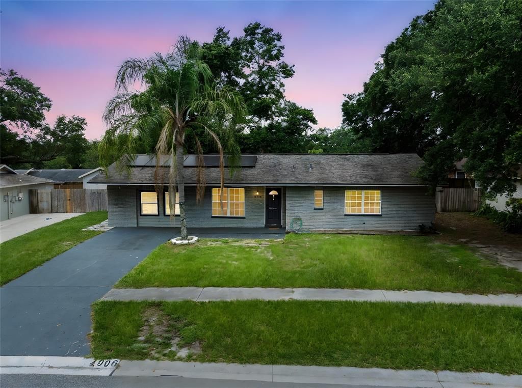 Backyard, Exterior, Facade, Ranch