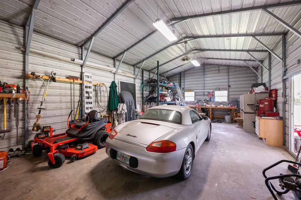 Garage, Interior