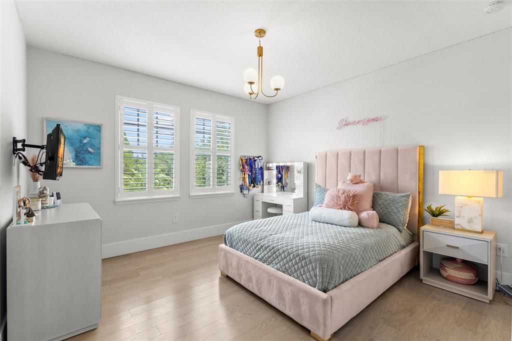 Bedroom, Chandelier, Interior, Pendant Lights, Wood Texture Flooring