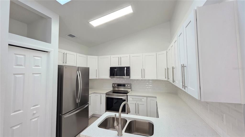 Interior, Kitchen, Stainless Steel Appliances