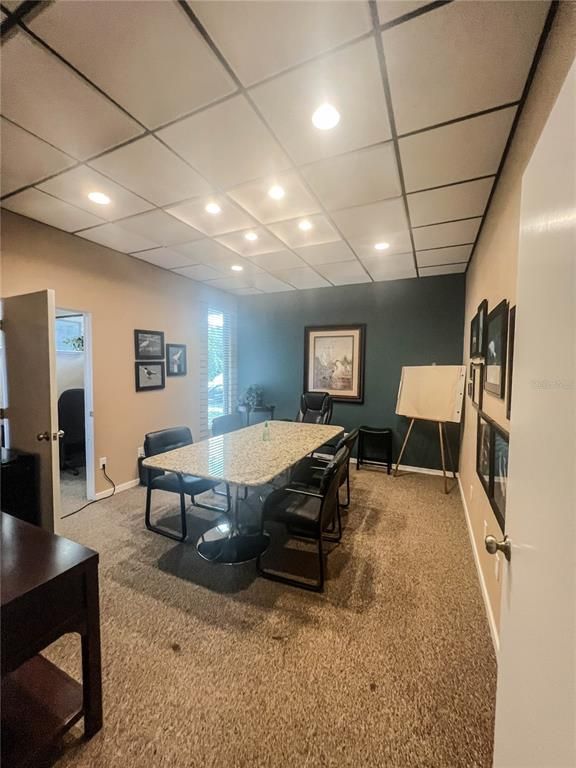 Dining room, Interior, Recessed Lighting