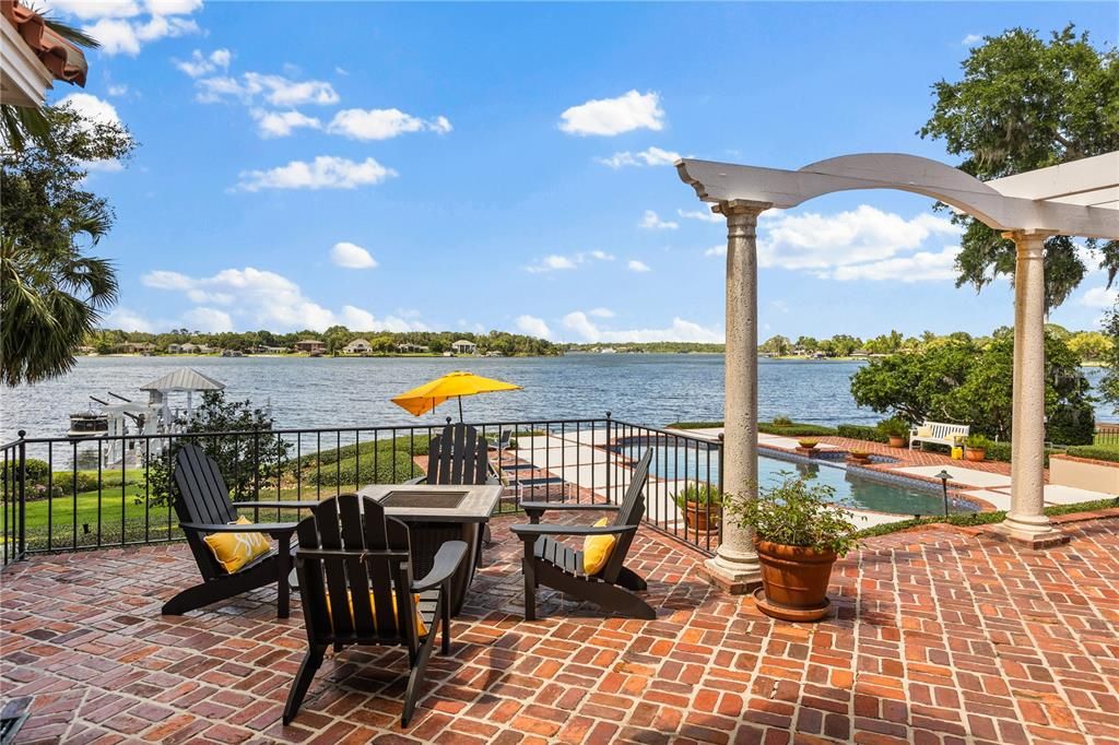 Exterior, Pool, Water