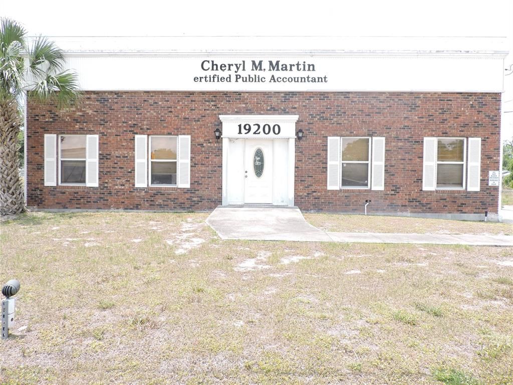 Exterior, Facade, Brick Facade, None